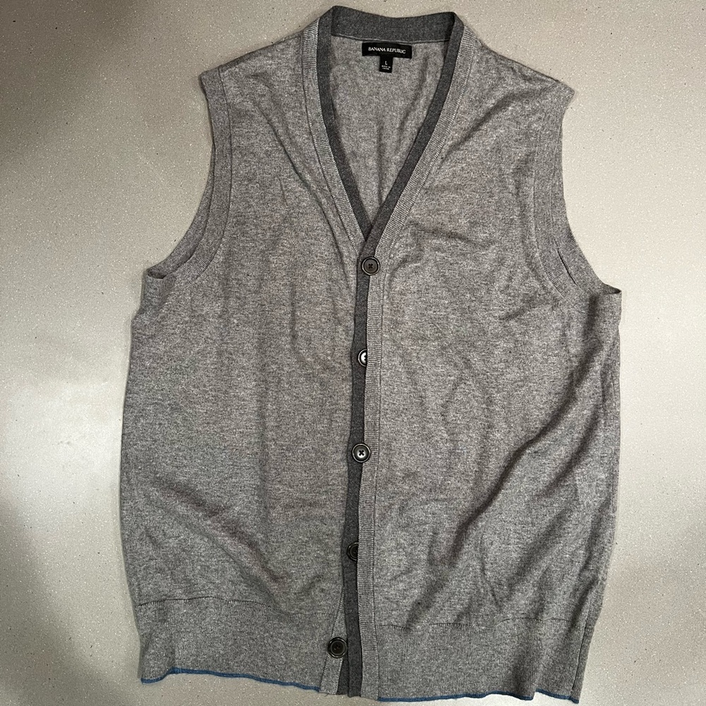 Men’s Banana Republic Gray Button-Up Vest